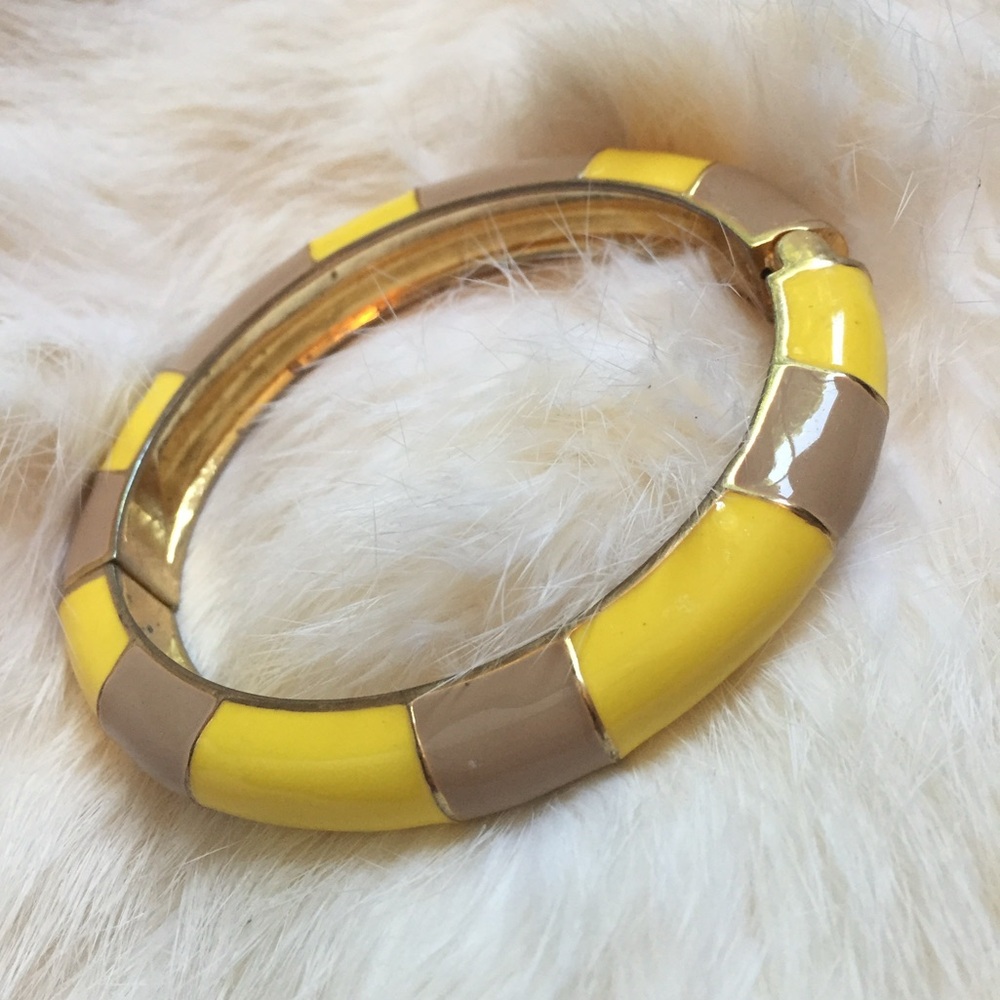 J Crew Bracelet Yellow Tan Stripes Gold Enamel Hinged Bangle 7 1/8" Oval J.Crew